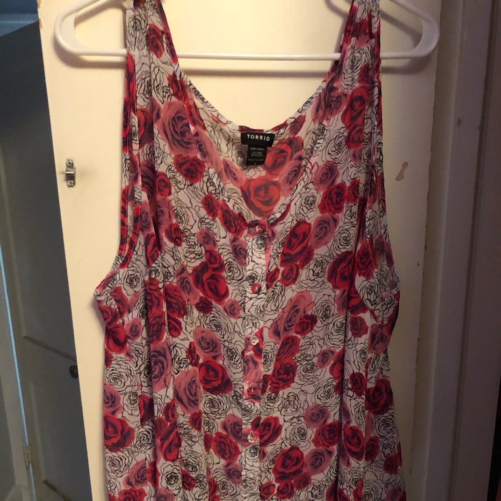Woman’s torrid floral button down top